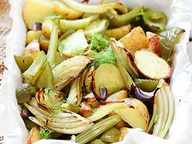 Foto Venkel met aardappelpartjes uit de oven