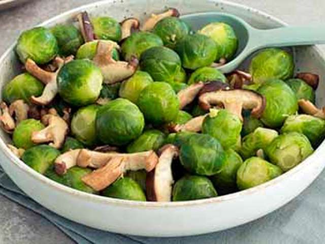 Foto Spruitjes met gember en shiitakes