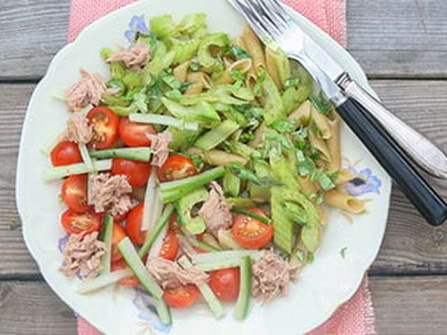 Foto Pastasalade met tonijn
