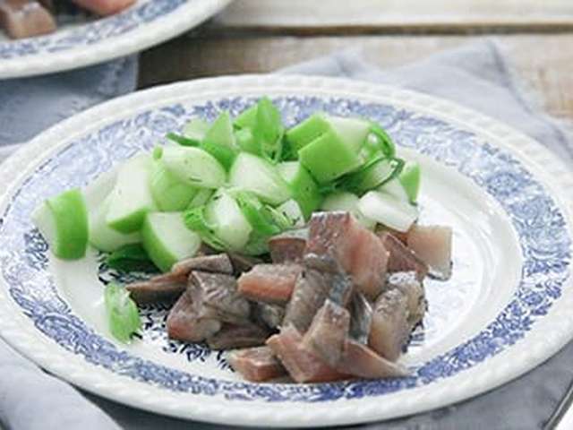Foto Haring met appelsalsa