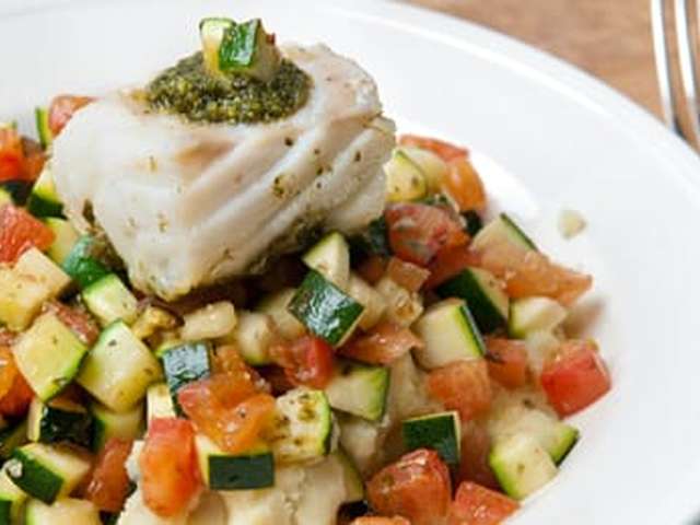 Foto Visfilet met courgette en tomaat