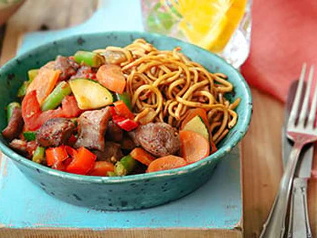 Foto Surinaamse mie met kip