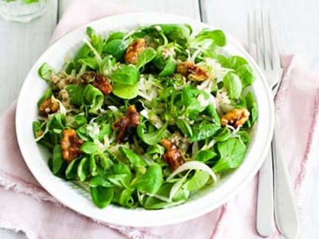 Foto Wintersalade met walnoten