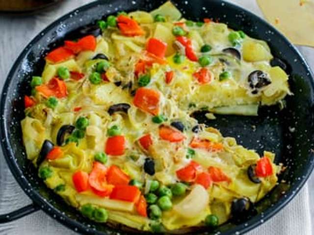 Foto Aardappelomelet met groente