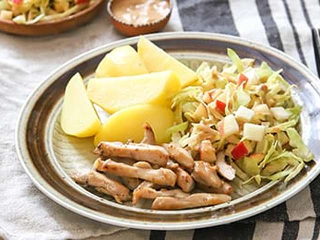 Foto Spitskoolsalade met appel en kip