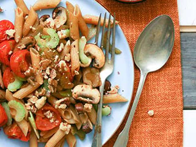 Foto Penne met champignons, tomaatjes en oregano