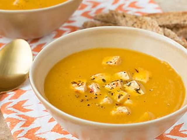 Foto Pompoensoep met gegrild kruidenbrood