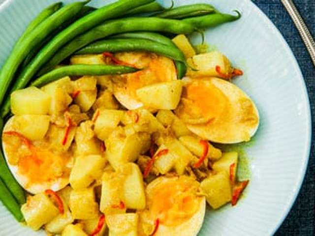 Foto Aardappelcurry met ei