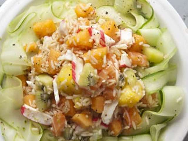 Foto Tropische salade met vis