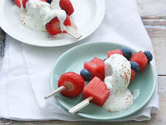 Foto Fruitspiesjes met zomerfruit