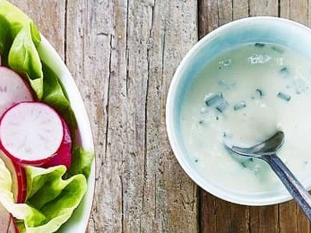 Foto Yoghurtdressing met bieslook