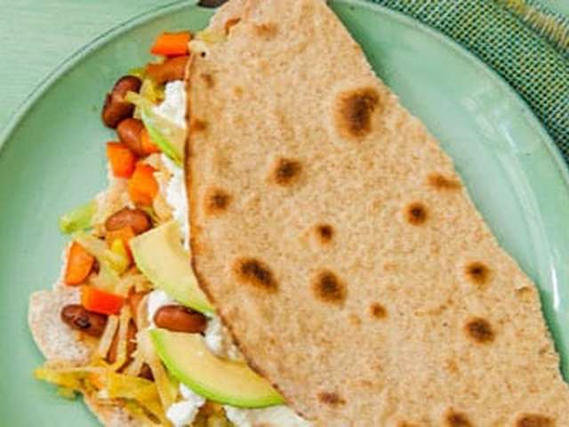 Foto Tostada met bonen en groente