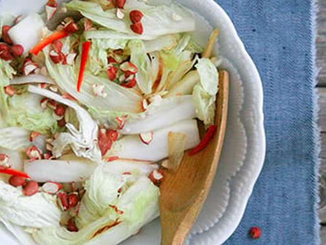 Foto Chinese kool met pinda’s