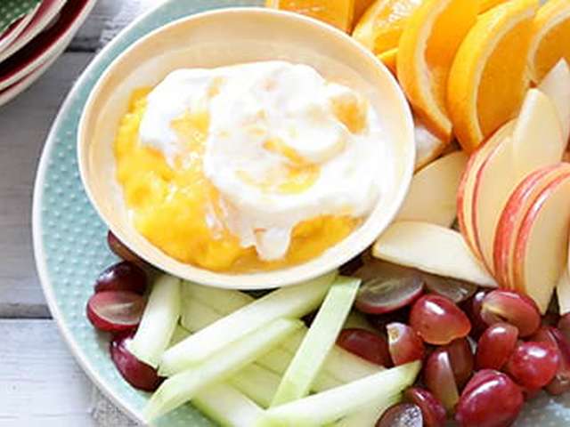 Foto Fruit met mangodip