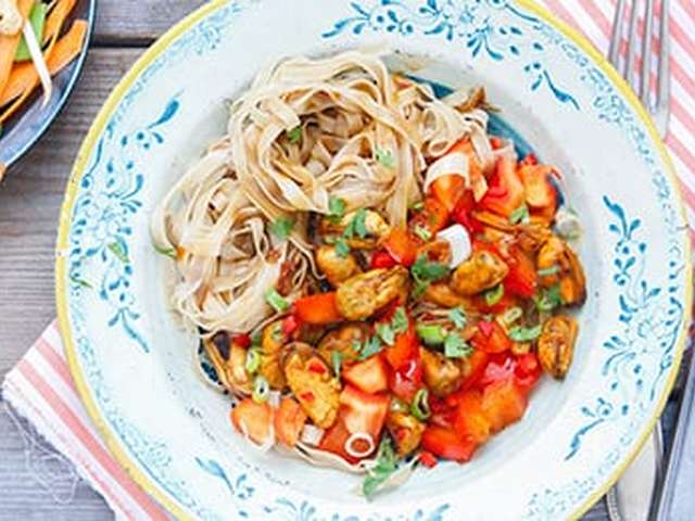 Foto Noedels met mosselen