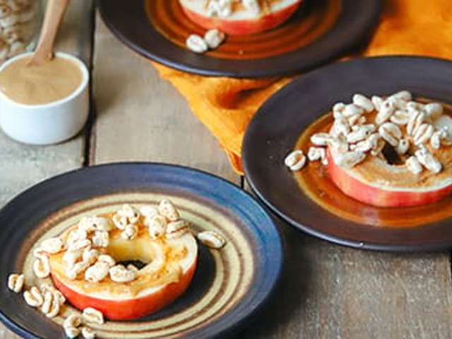 Foto Appelsnack met pindakaas