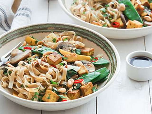 Foto Mie goreng met tofu