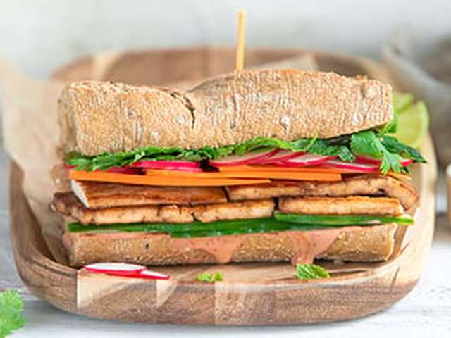 Foto Bánh mì met gebakken tofu