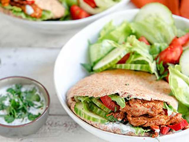 Foto Broodje shoarma met knoflooksaus