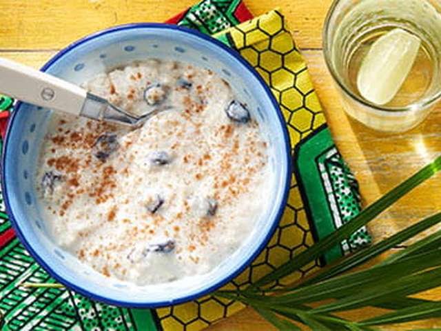 Foto Havermoutpap met rozijnen en kaneel