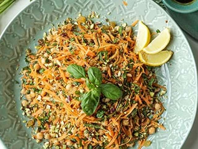 Foto Wortelsalade met granaatappeldressing