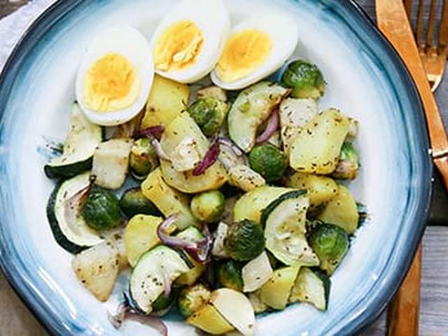 Foto Geroosterde groente met aardappelen