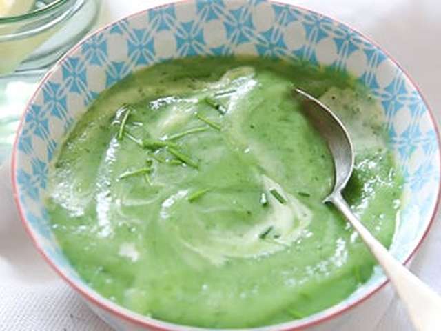 Foto Romige bloemkool-waterkerssoep