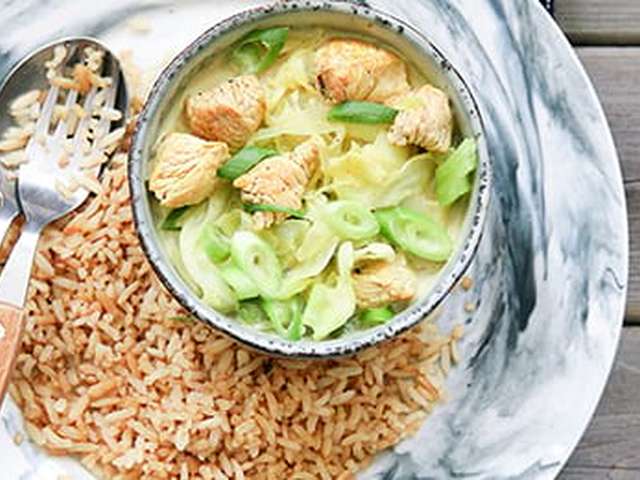 Foto Kalkoen met kool en kerrie