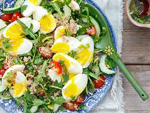 Foto Couscoussalade met tomaatjes en ei