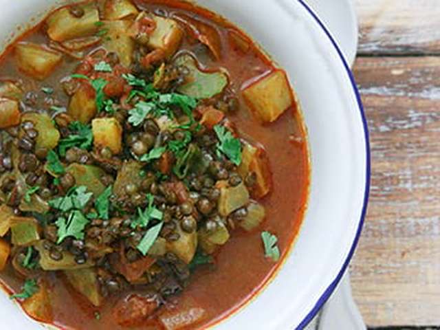 Foto Linzensoep met pitabroodjes