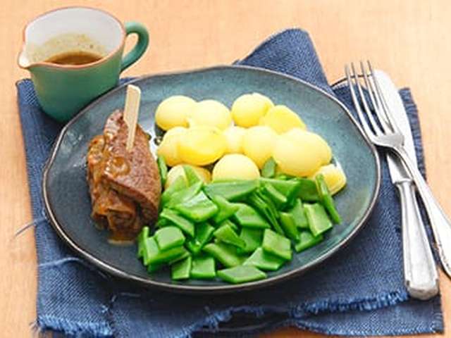 Foto Runderrolletje met basilicum