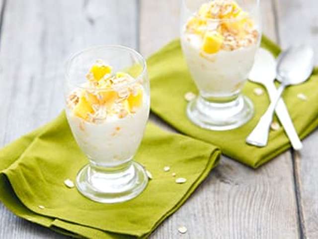 Foto Yoghurt met mango en muesli