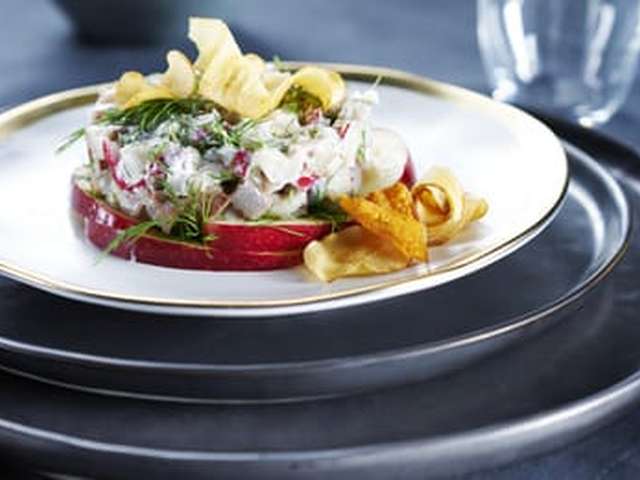 Foto Haringtartaar met dille en groentechips