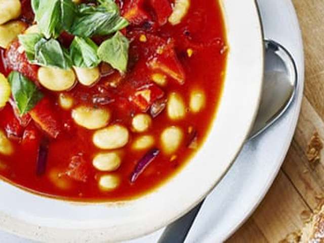 Foto Napolitaanse tomatensoep