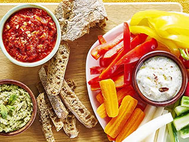 Foto Rauwkost met paprikadip